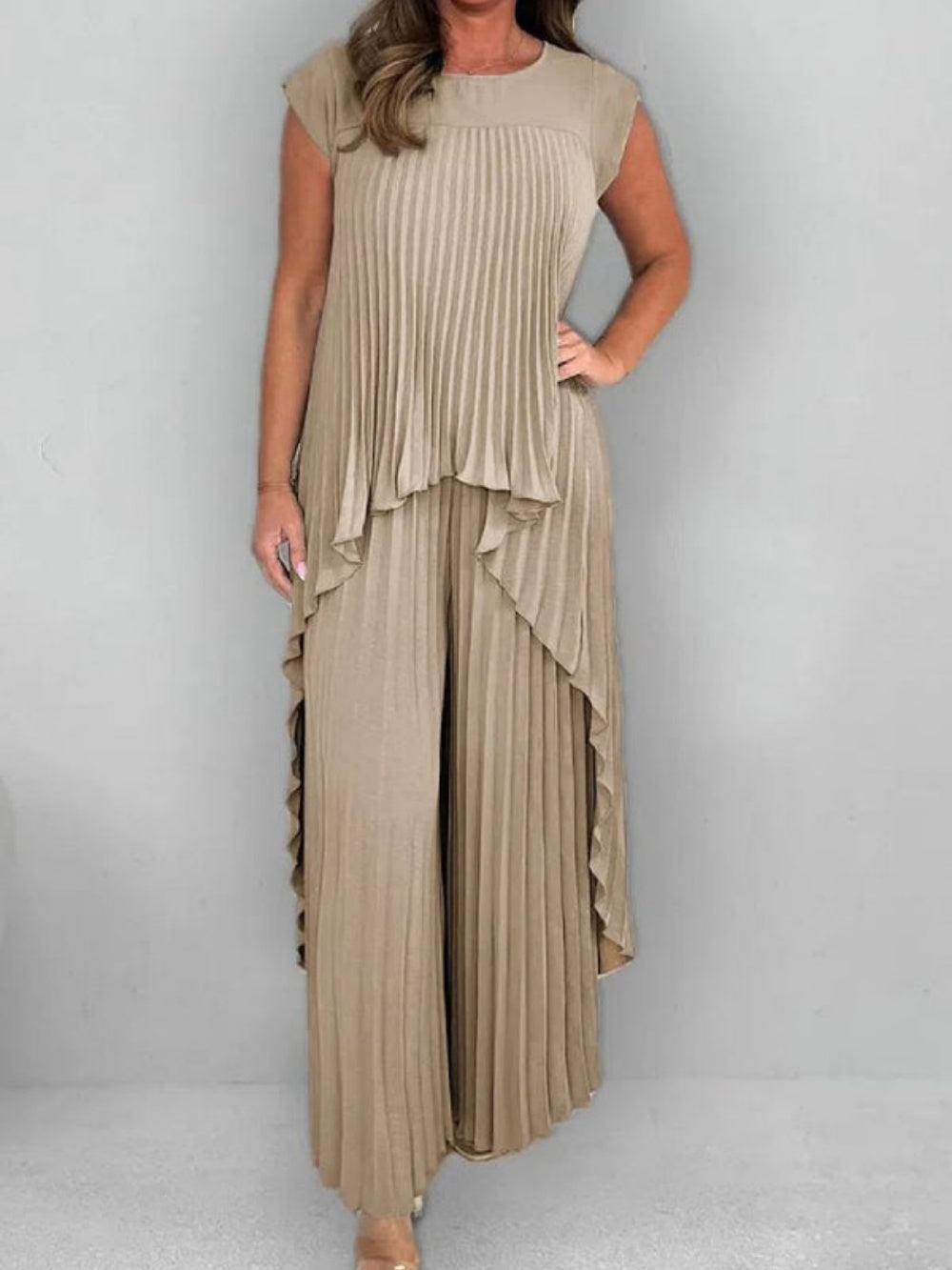 Crew neck top Pleated straight pants Two-piece suit-thevervian