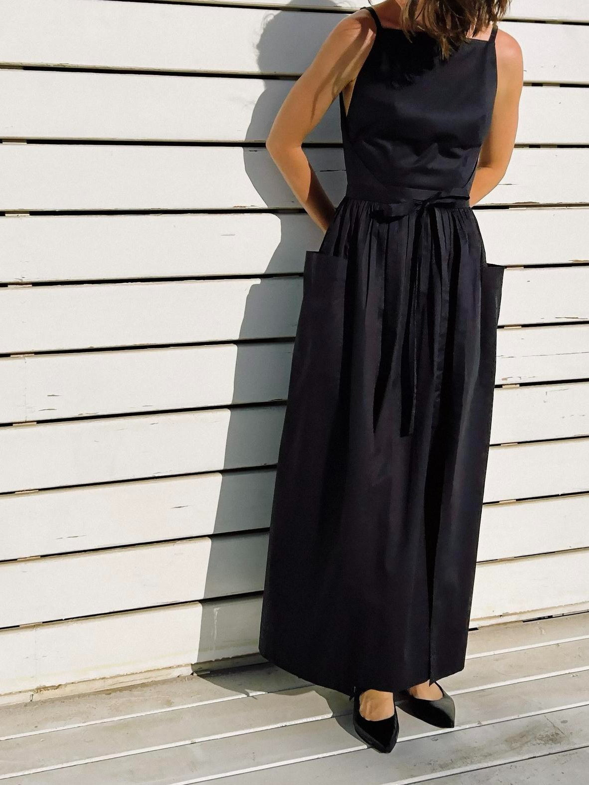 Sun Waist Midi Dress with No Side Seams-thevervian