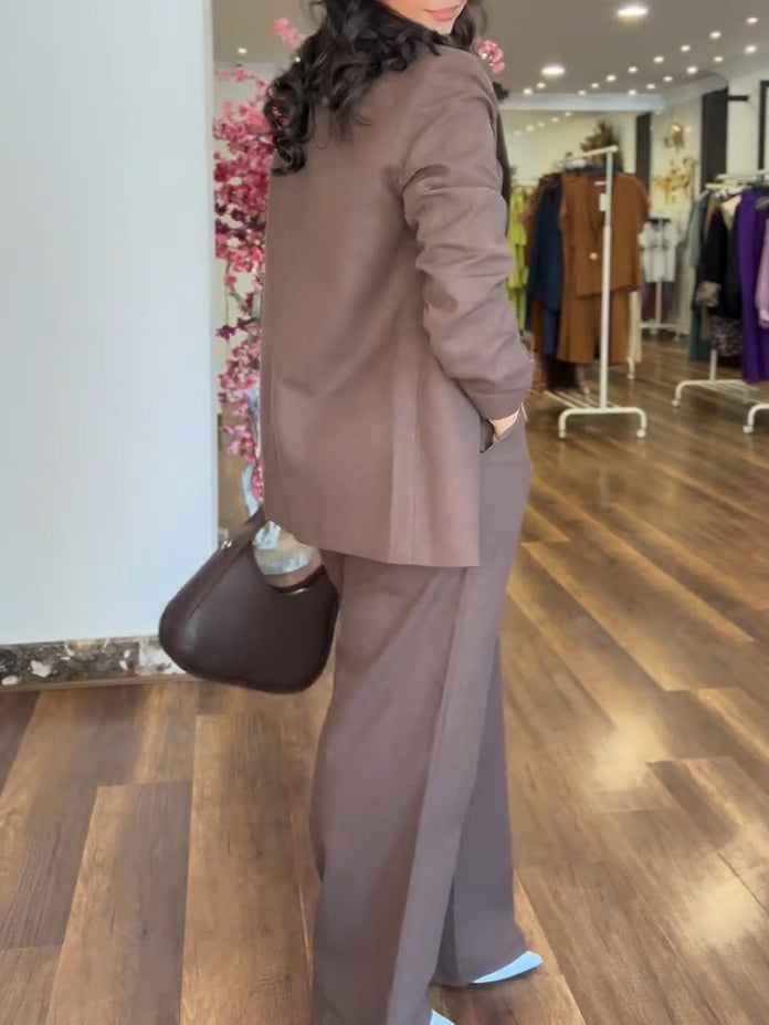 Pink Elegant and Modern Two-piece Suit-thevervian