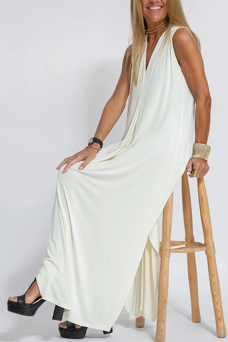Solid Color Sleeveless Maxi Dress-thevervian