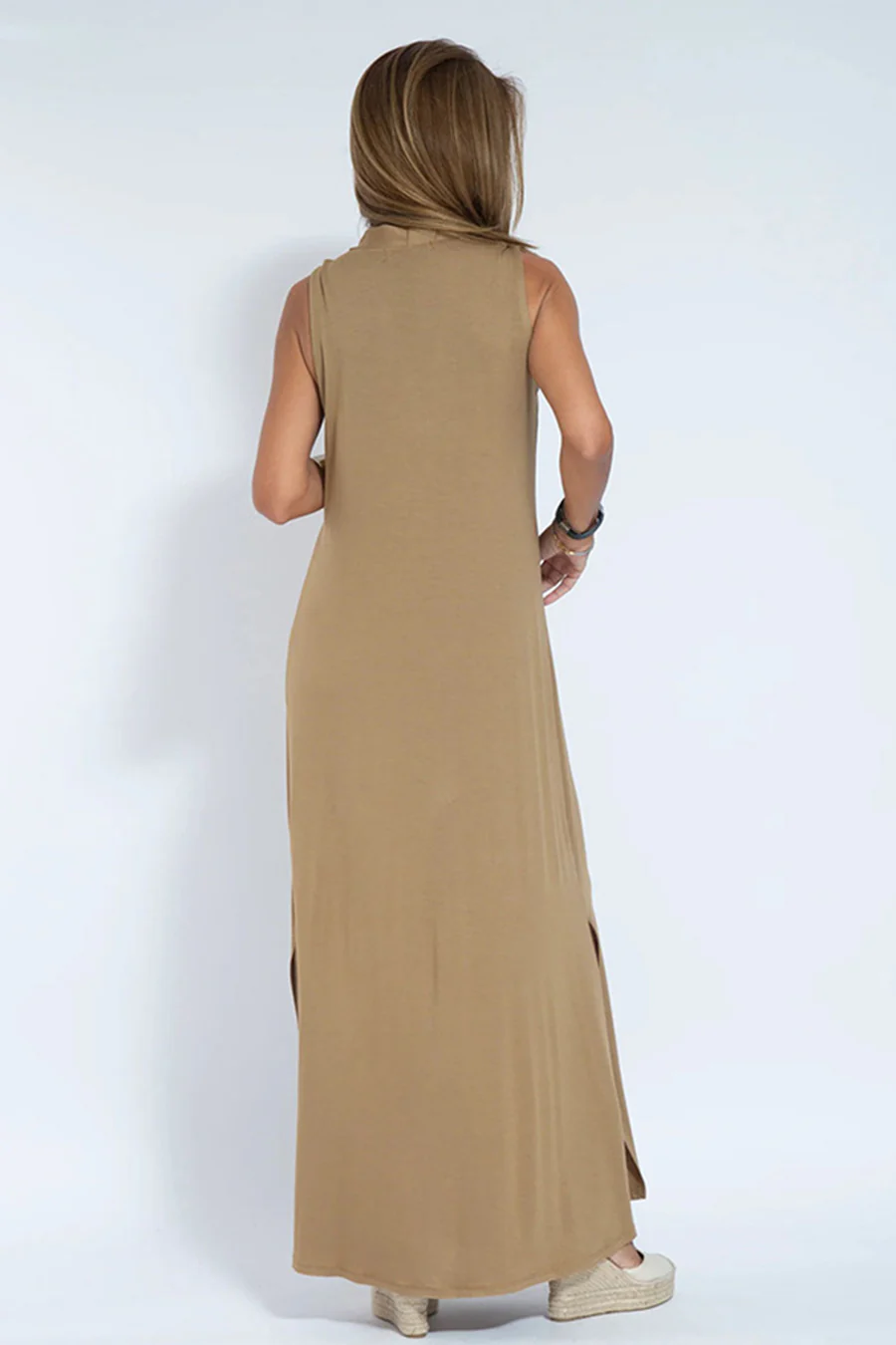 Solid Color Sleeveless Maxi Dress-thevervian