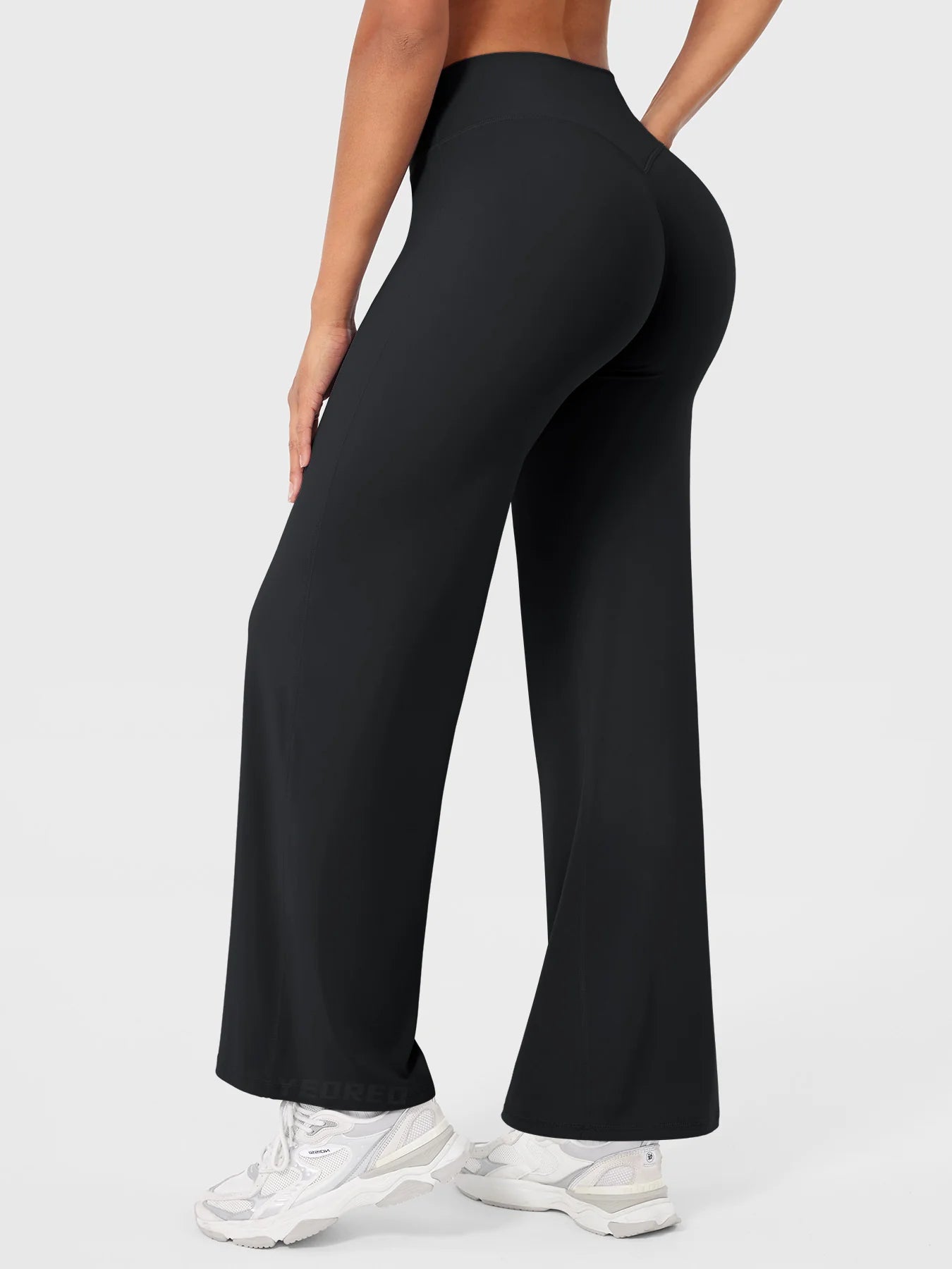 the VIRAL high-waisted straight-leg leggings