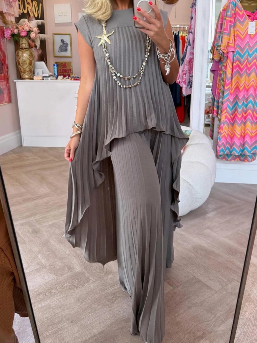 Crew neck top Pleated straight pants Two-piece suit-thevervian