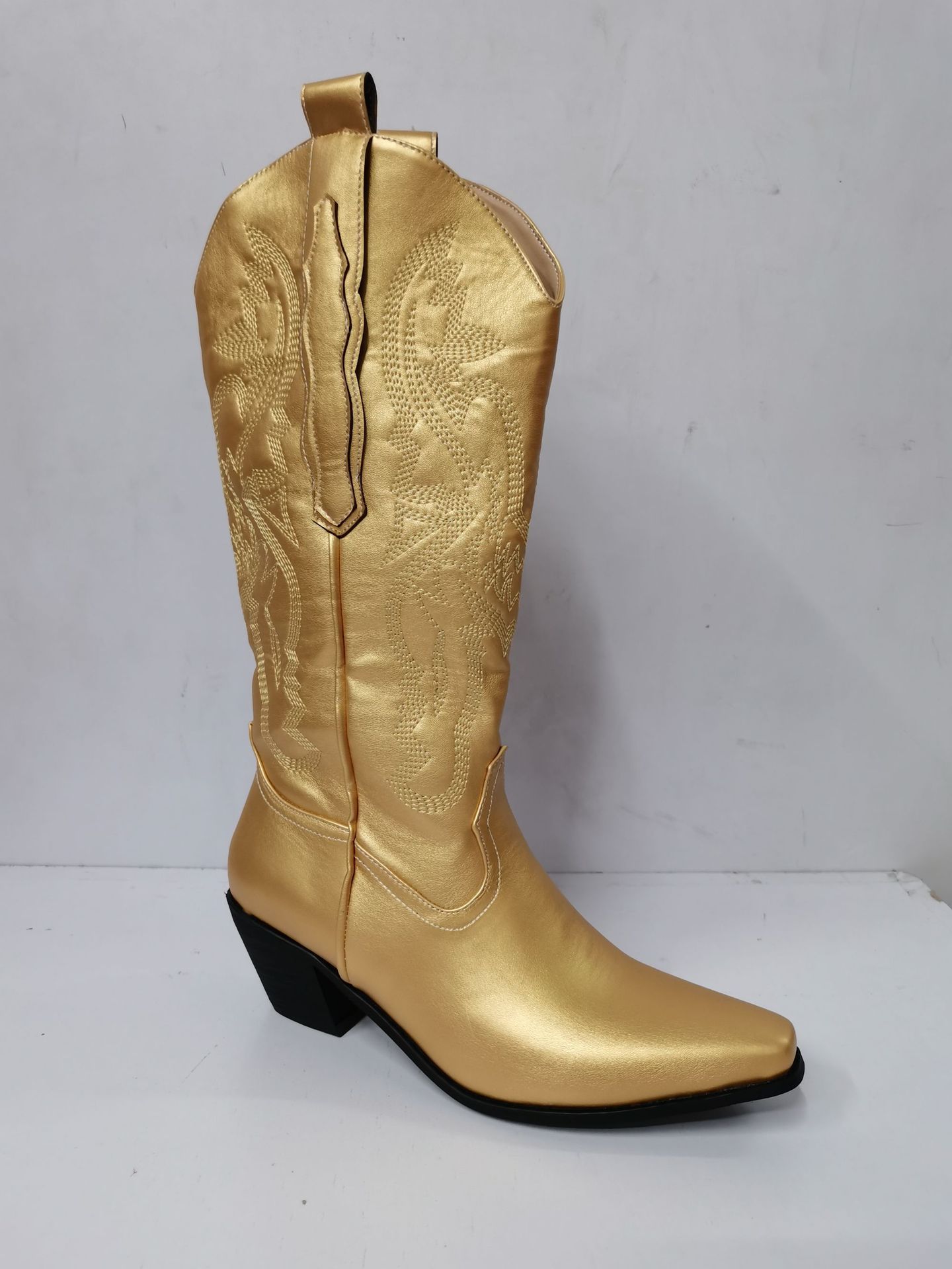 Embroidered Pointed Toe Thick Heel Western Boots-thevervian