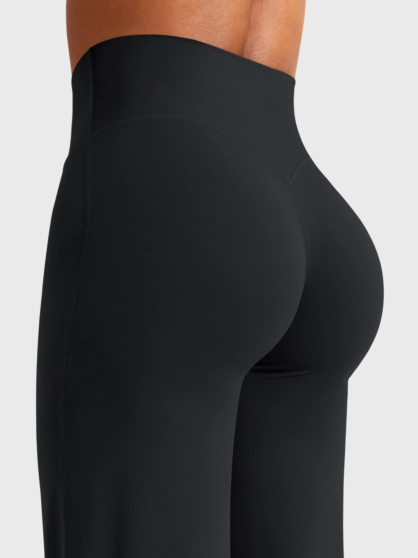 the VIRAL high-waisted straight-leg leggings