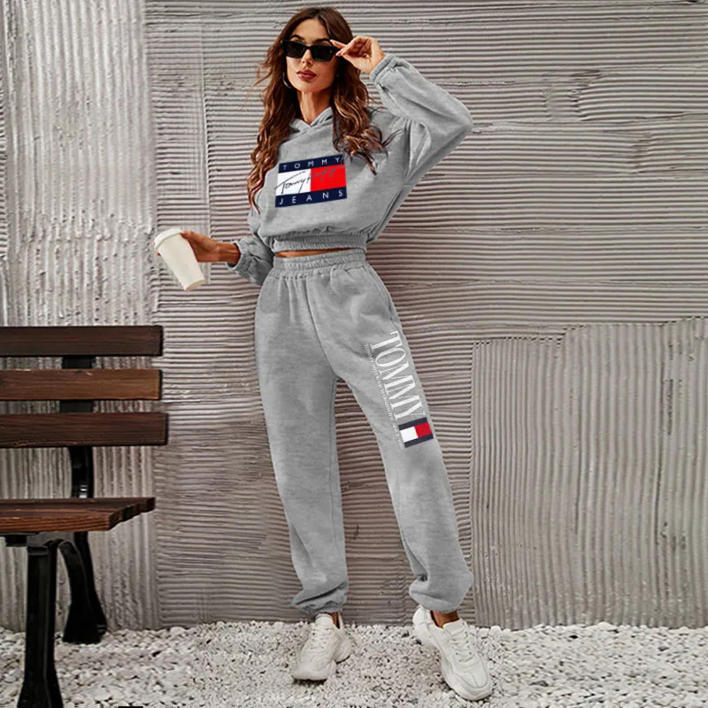 New autumn fashion sports suits