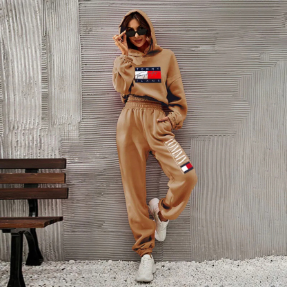 New autumn fashion sports suits