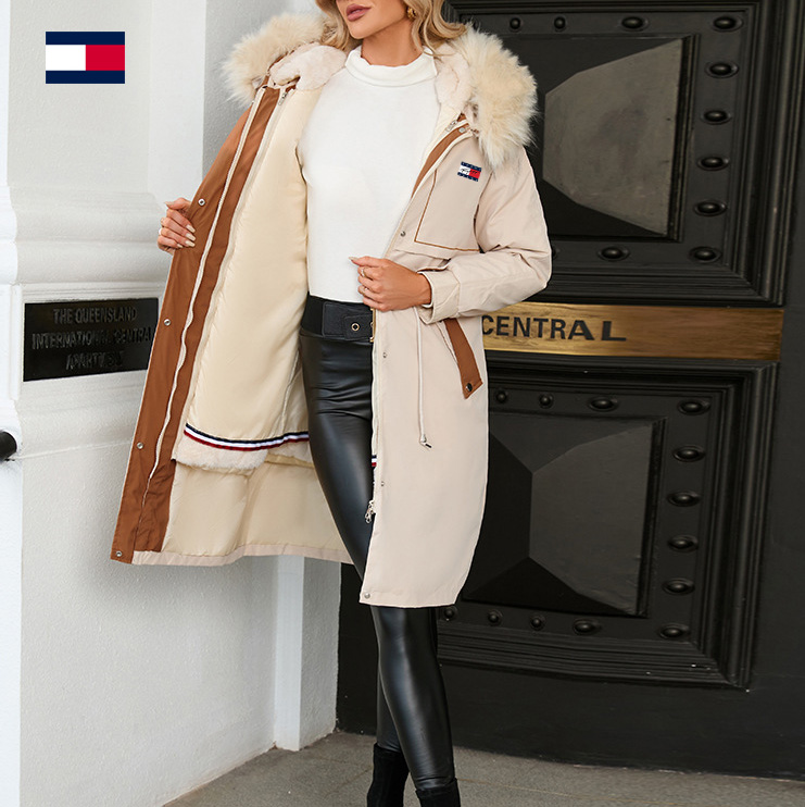 Mid-length zip-up down jacket with fur collar
