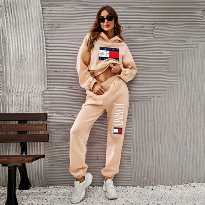 New autumn fashion sports suits