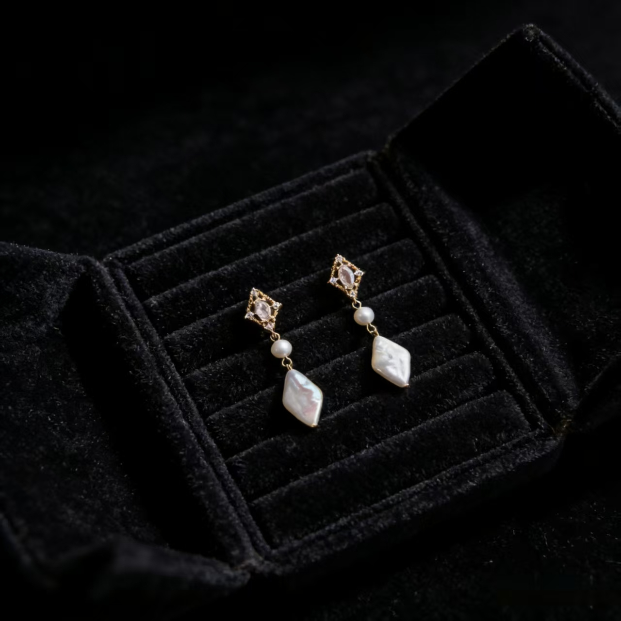 Pearl Rhombus Drop Earrings