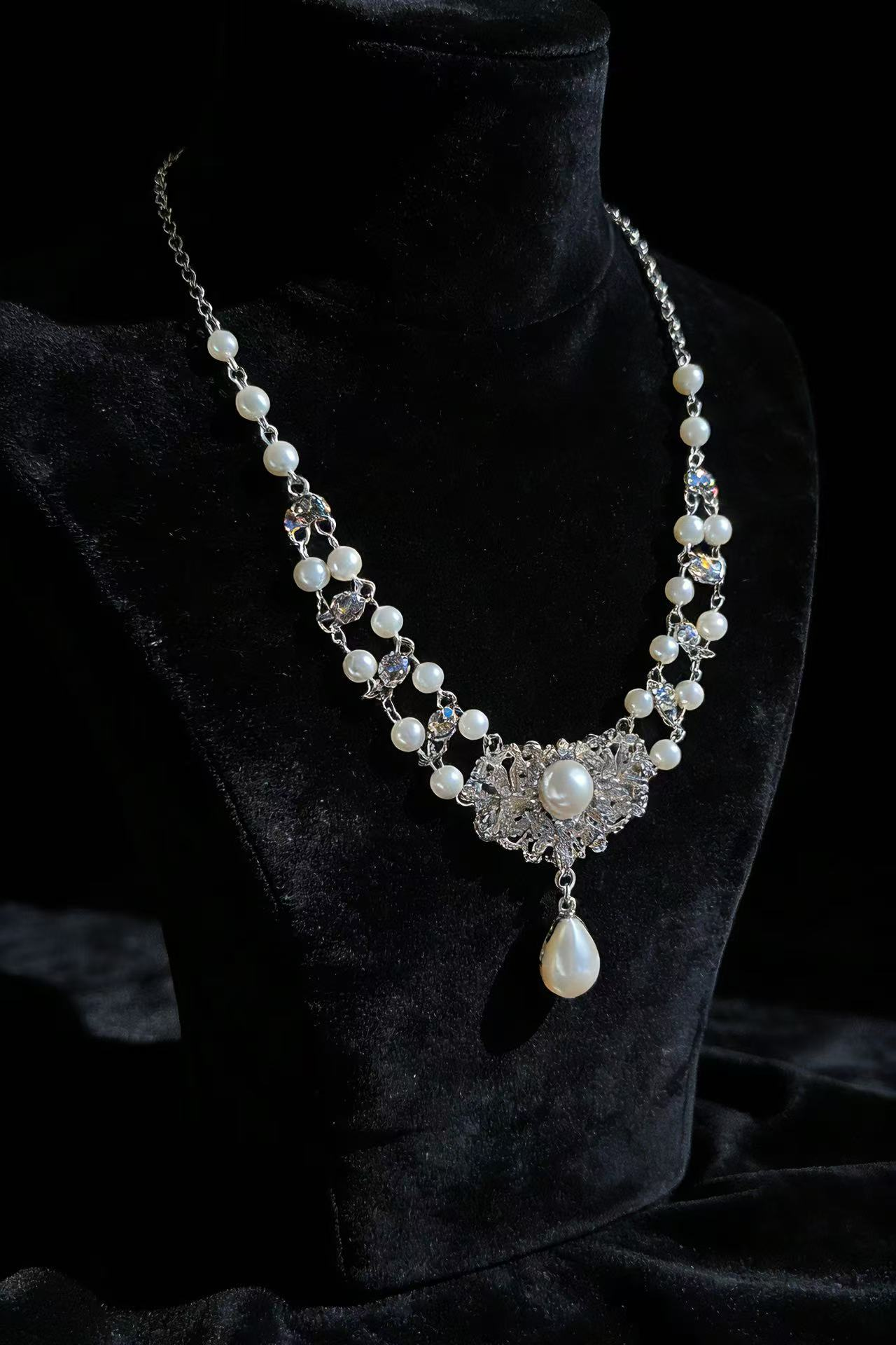 Pearl Dew Choker