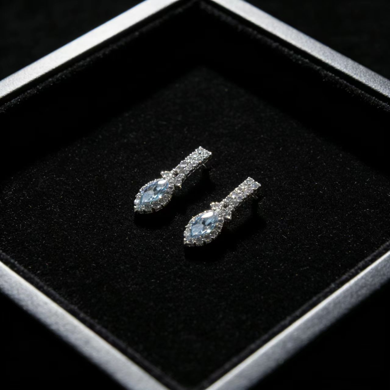 Sparkle Drop Earring & Necklace Set