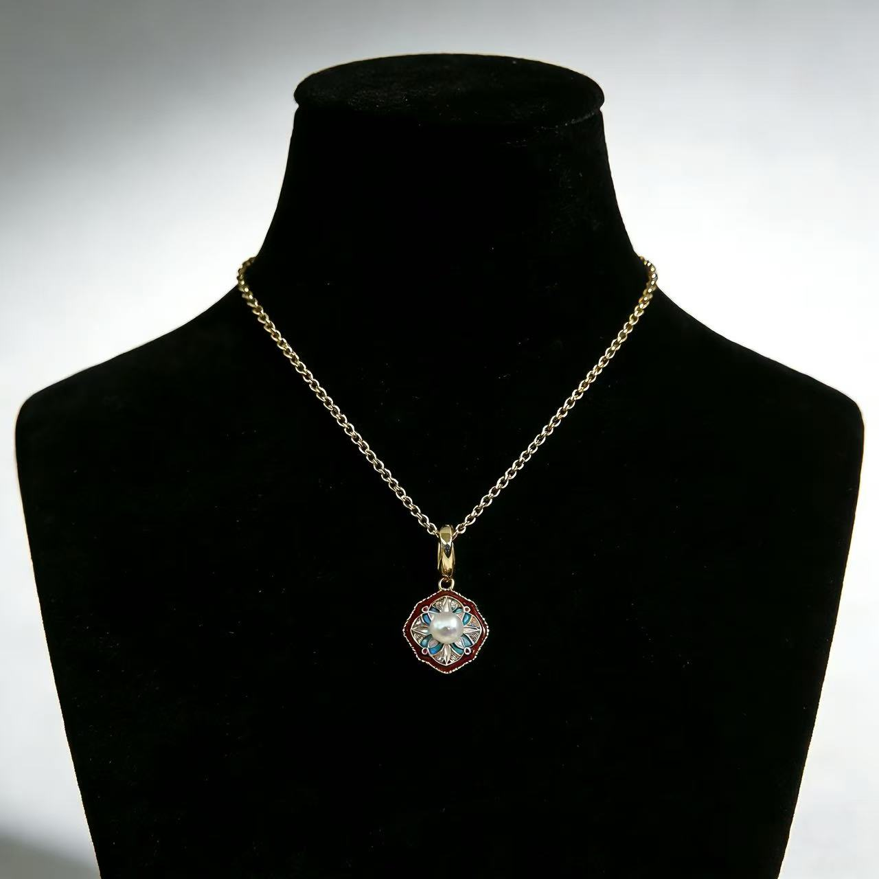 Iridescent Coin Choker