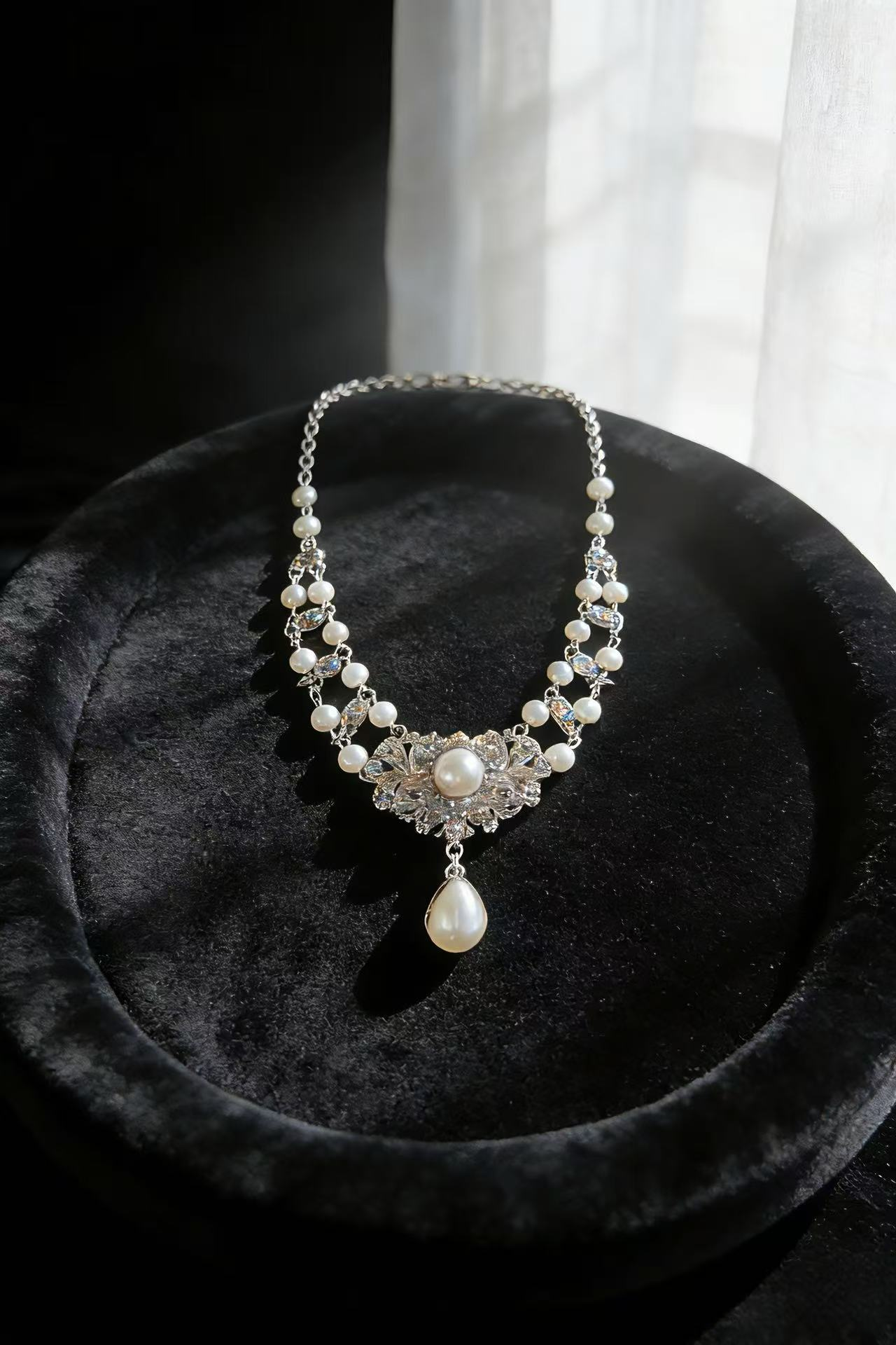 Pearl Dew Choker