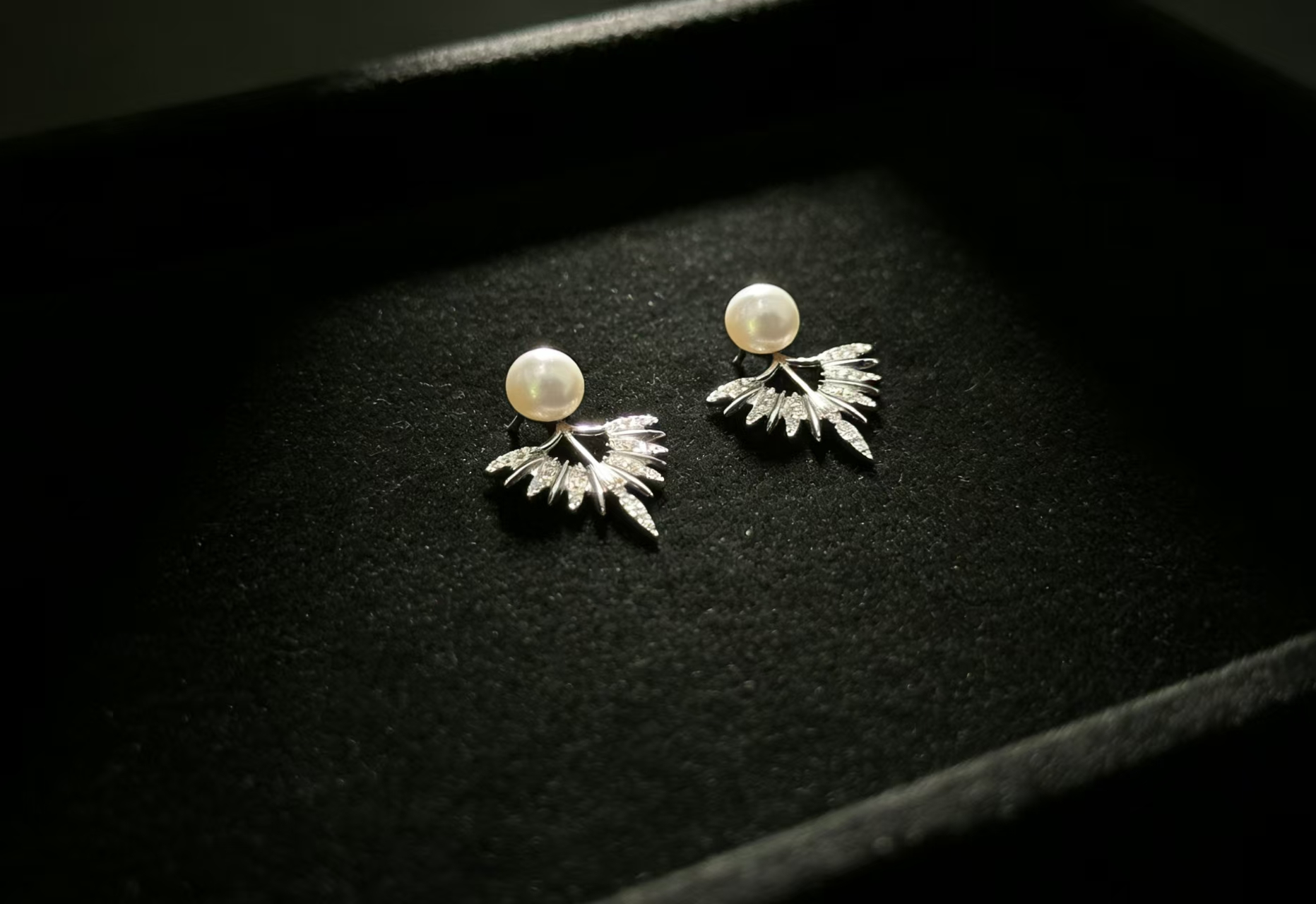 Butterfly Pearl Perch Studs