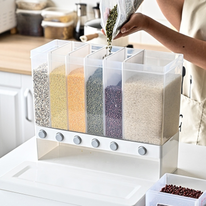 Reiseimer-Futterspender