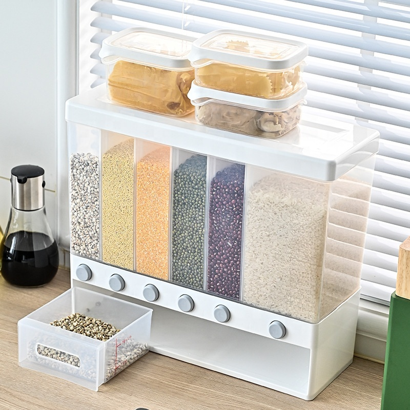 Reiseimer-Futterspender