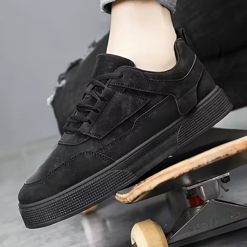 Men's Low Top Lace Up Sneakers