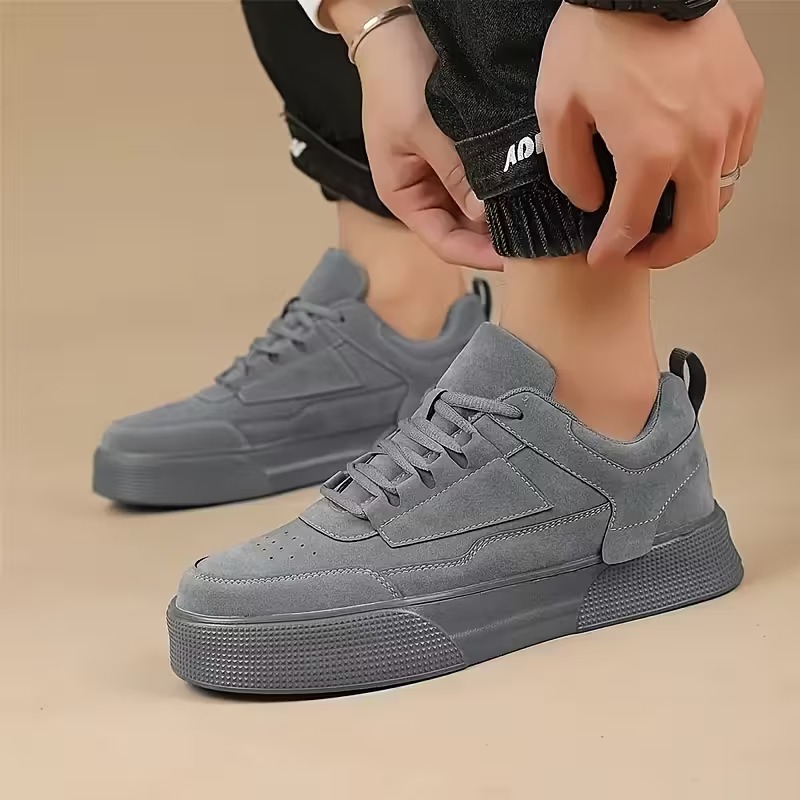 Men's Low Top Lace Up Sneakers
