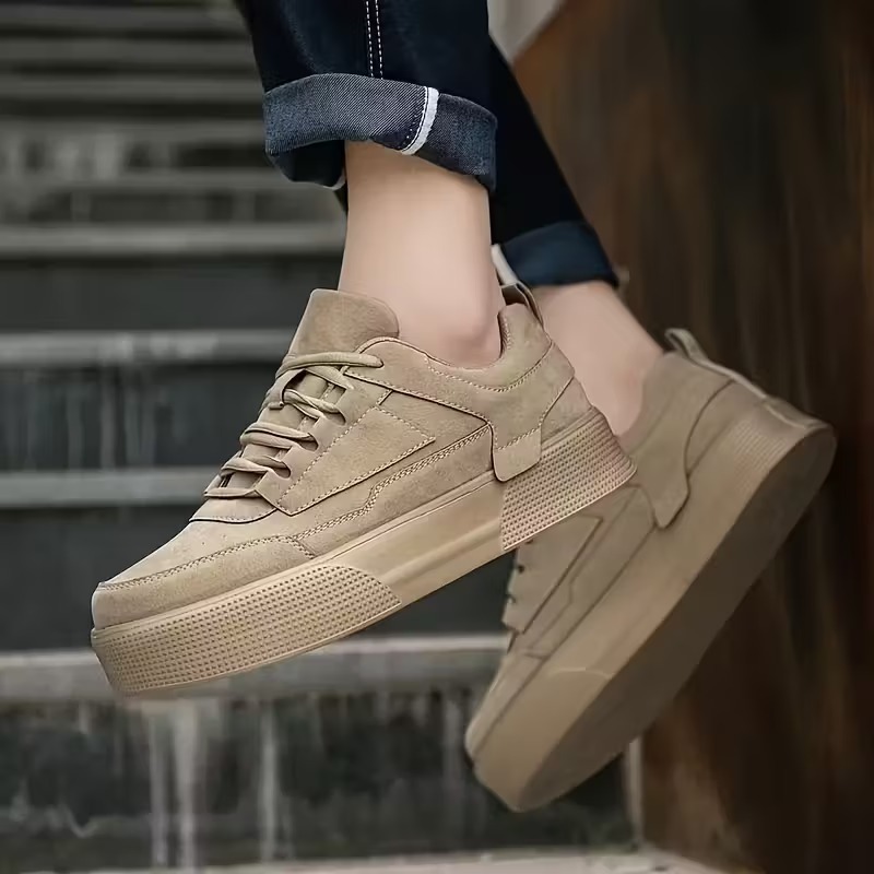 Men's Low Top Lace Up Sneakers