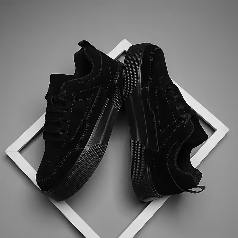 Men's Low Top Lace Up Sneakers