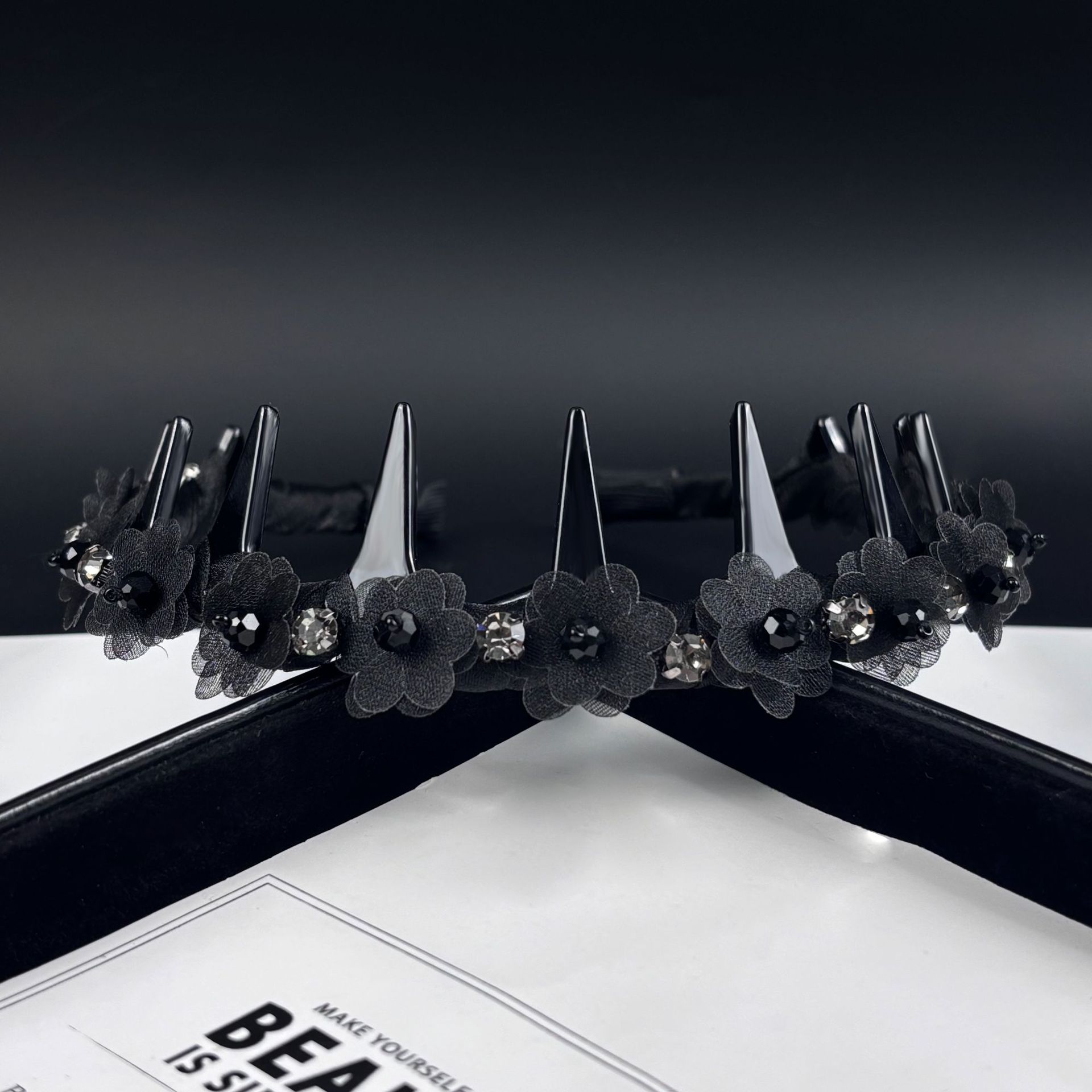 Hairbands For Women 2025 New High-End Hairpins, High-End, Fashionable, Versatile, Daily Wear, Toothed Headbands, Hair Accessories