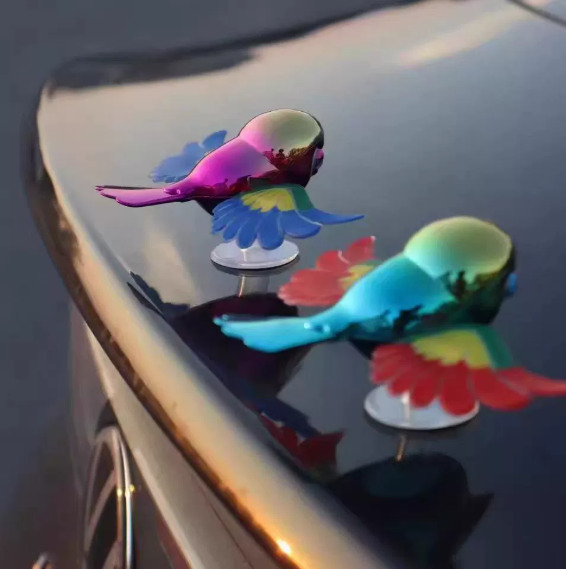 🐦 Dekoracja samochodowa z ptakiem towarzyszącym