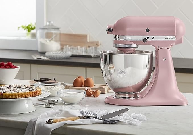 KitchenAid KSM150PSAC Artisan Series - Batidora de pie con capacidad de 5 cuartos o 4.7 litros, incluye escudo vertedor