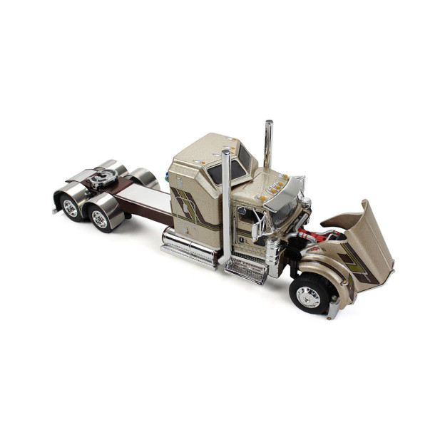 Red's Favorites - Jason Sanders Kenworth W900L with 60" Aerodyne Sleeper & 40' Vintage Trailer