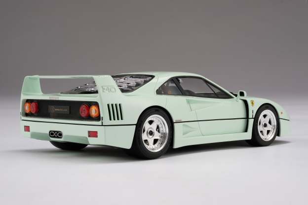 Ferrari F40 - Verde Pallido