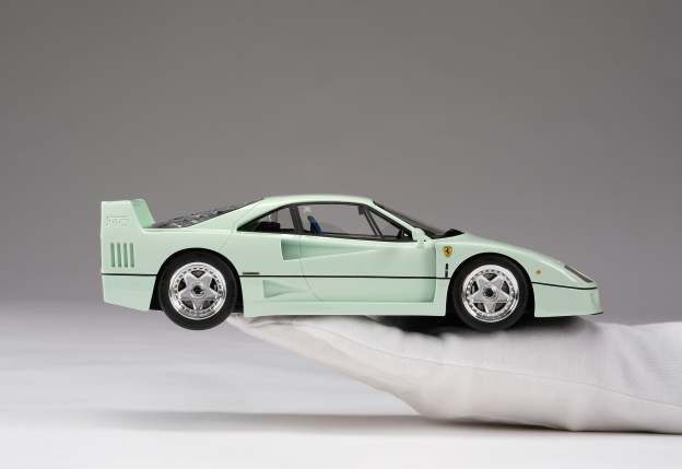 Ferrari F40 - Verde Pallido