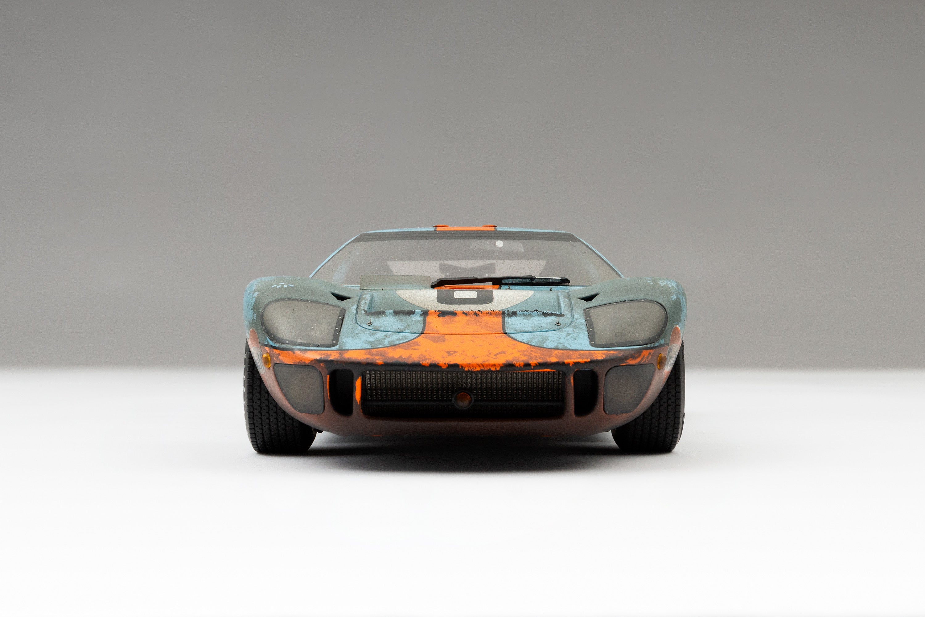 Ford GT40 - 1969 Le Mans Winner - Race Weathered