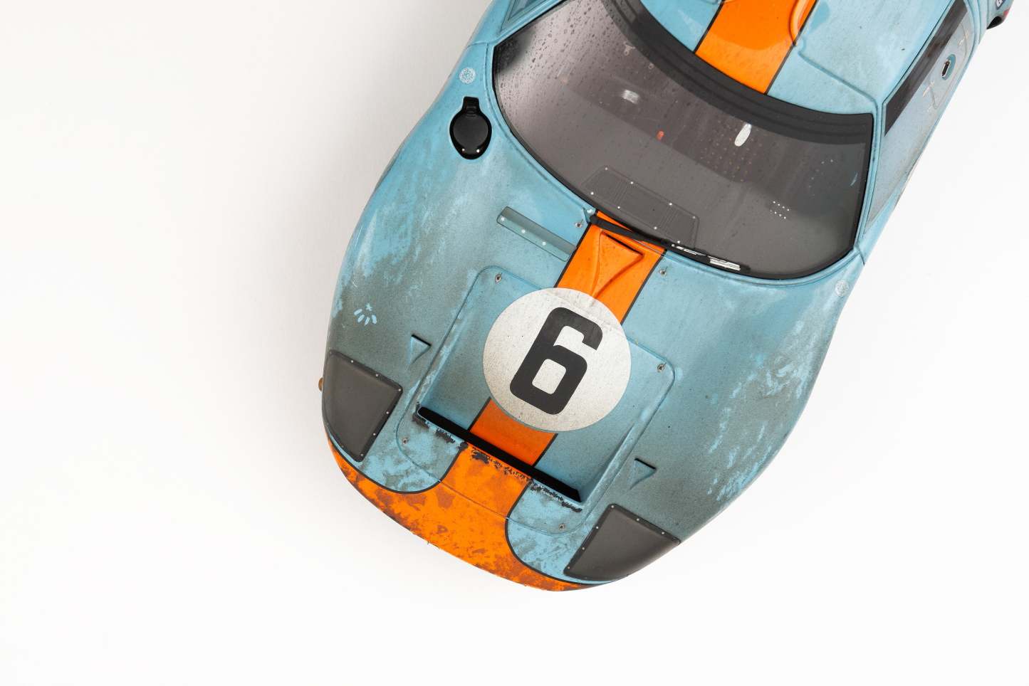 Ford GT40 - 1969 Le Mans Winner - Race Weathered