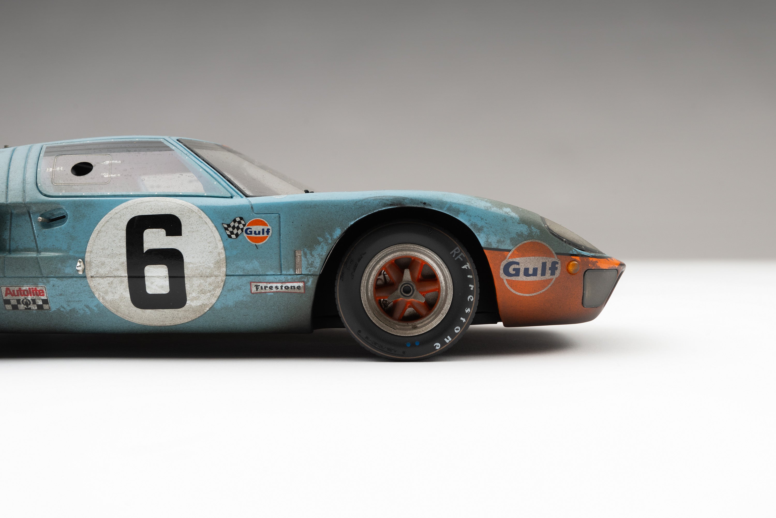 Ford GT40 - 1969 Le Mans Winner - Race Weathered