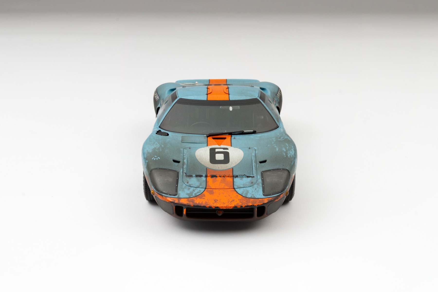 Ford GT40 - 1969 Le Mans Winner - Race Weathered