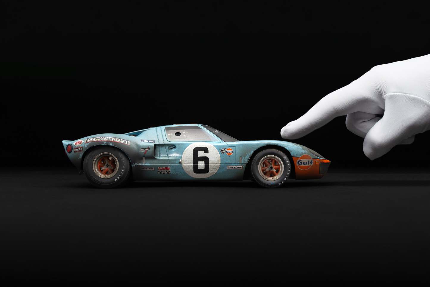 Ford GT40 - 1969 Le Mans Winner - Race Weathered