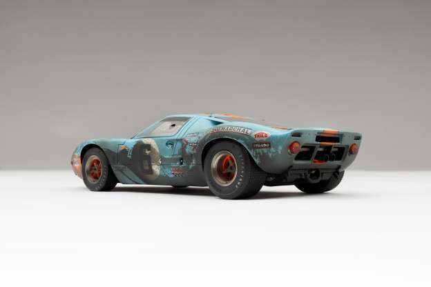 Ford GT40 - 1969 Le Mans Winner - Race Weathered