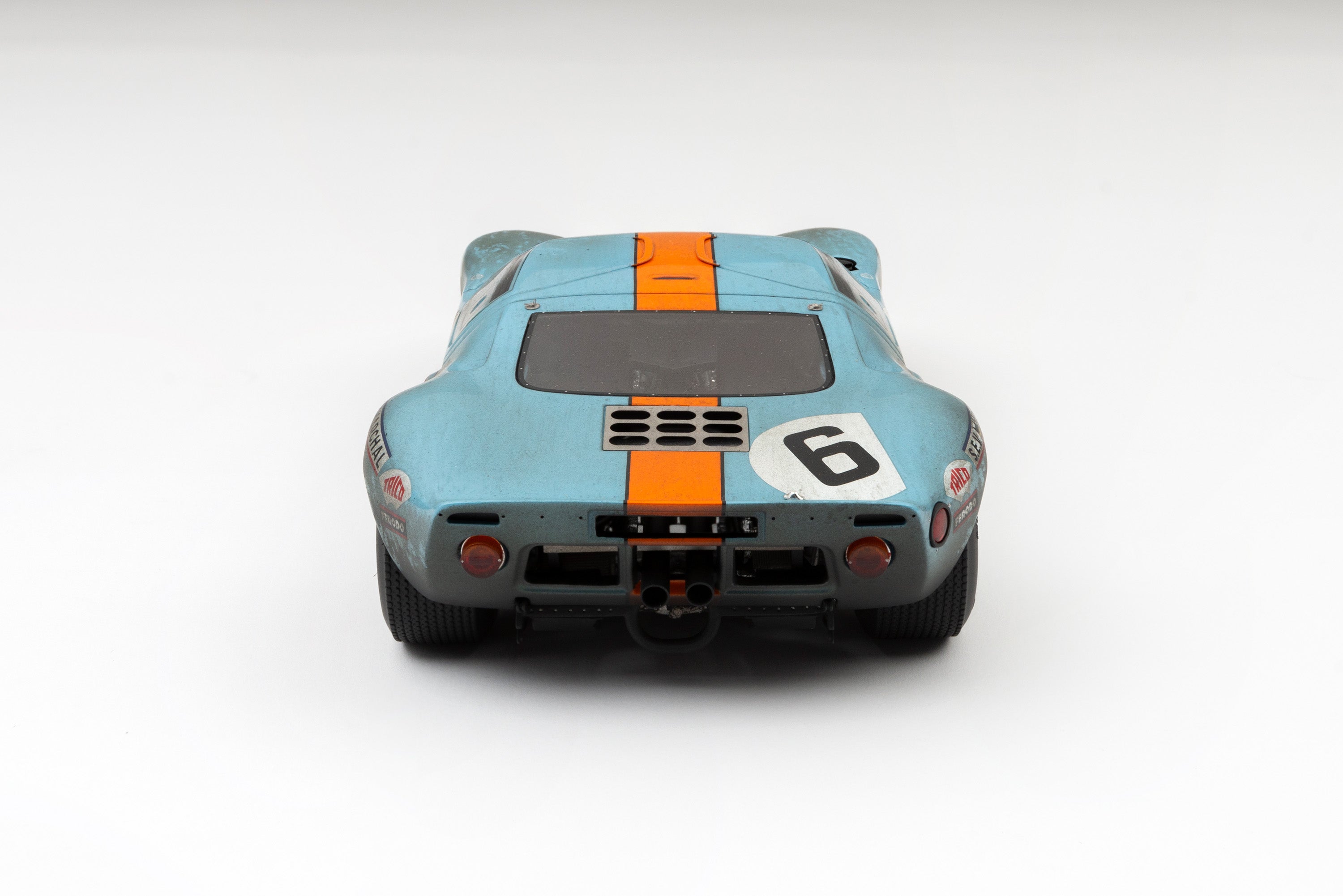 Ford GT40 - 1969 Le Mans Winner - Race Weathered