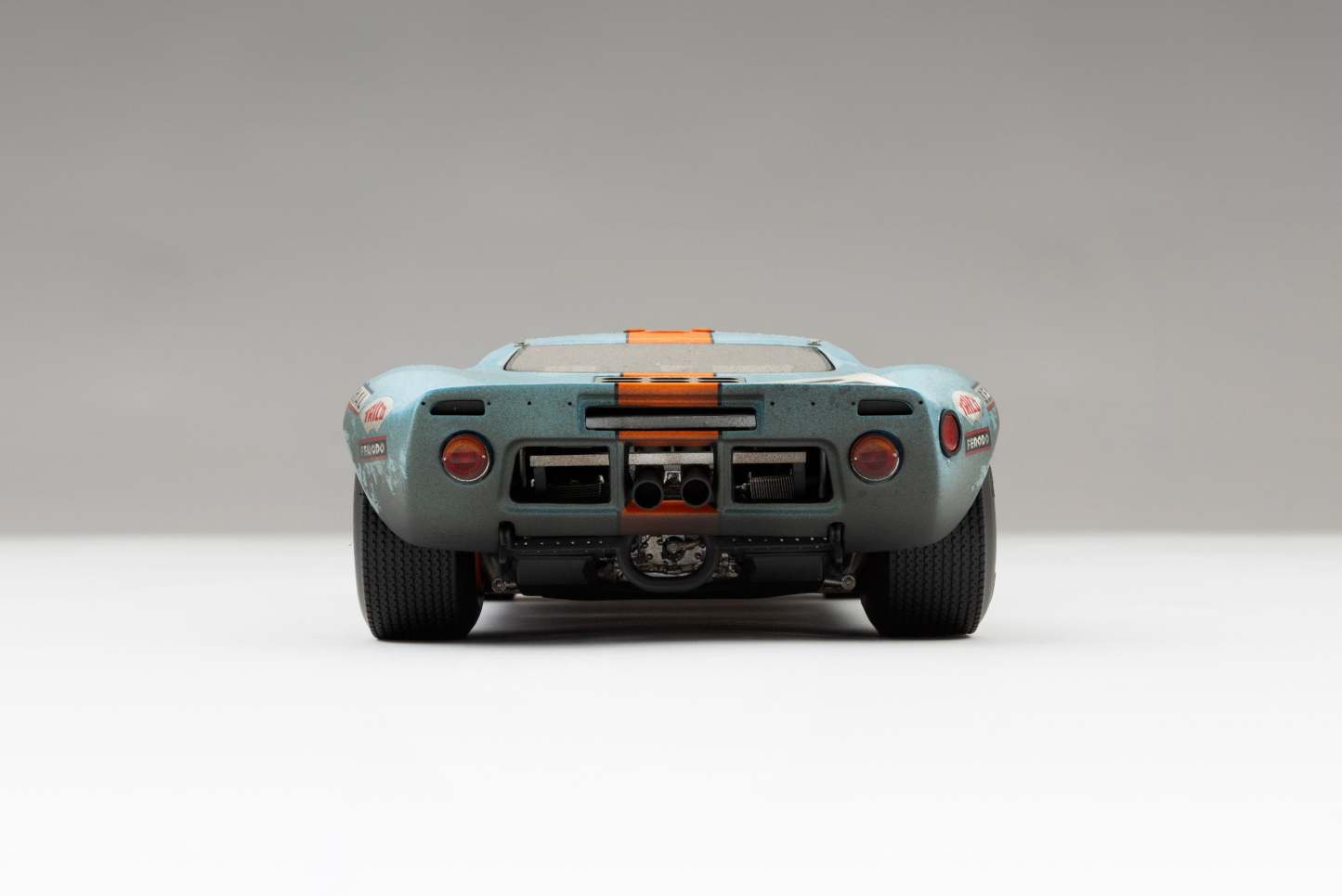 Ford GT40 - 1969 Le Mans Winner - Race Weathered