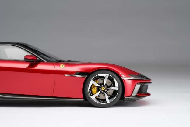 Ferrari 12Cilindri (2024)