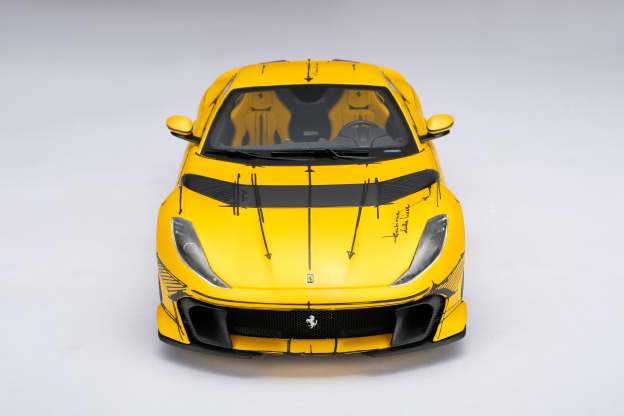 Ferrari 812 Competizione Tailor Made