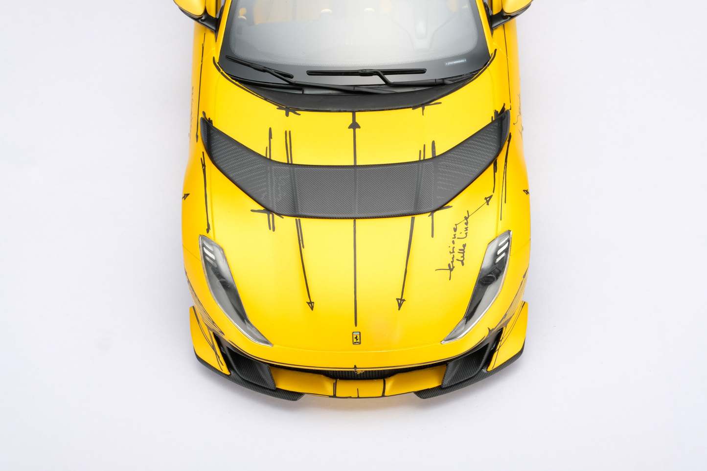 Ferrari 812 Competizione Tailor Made