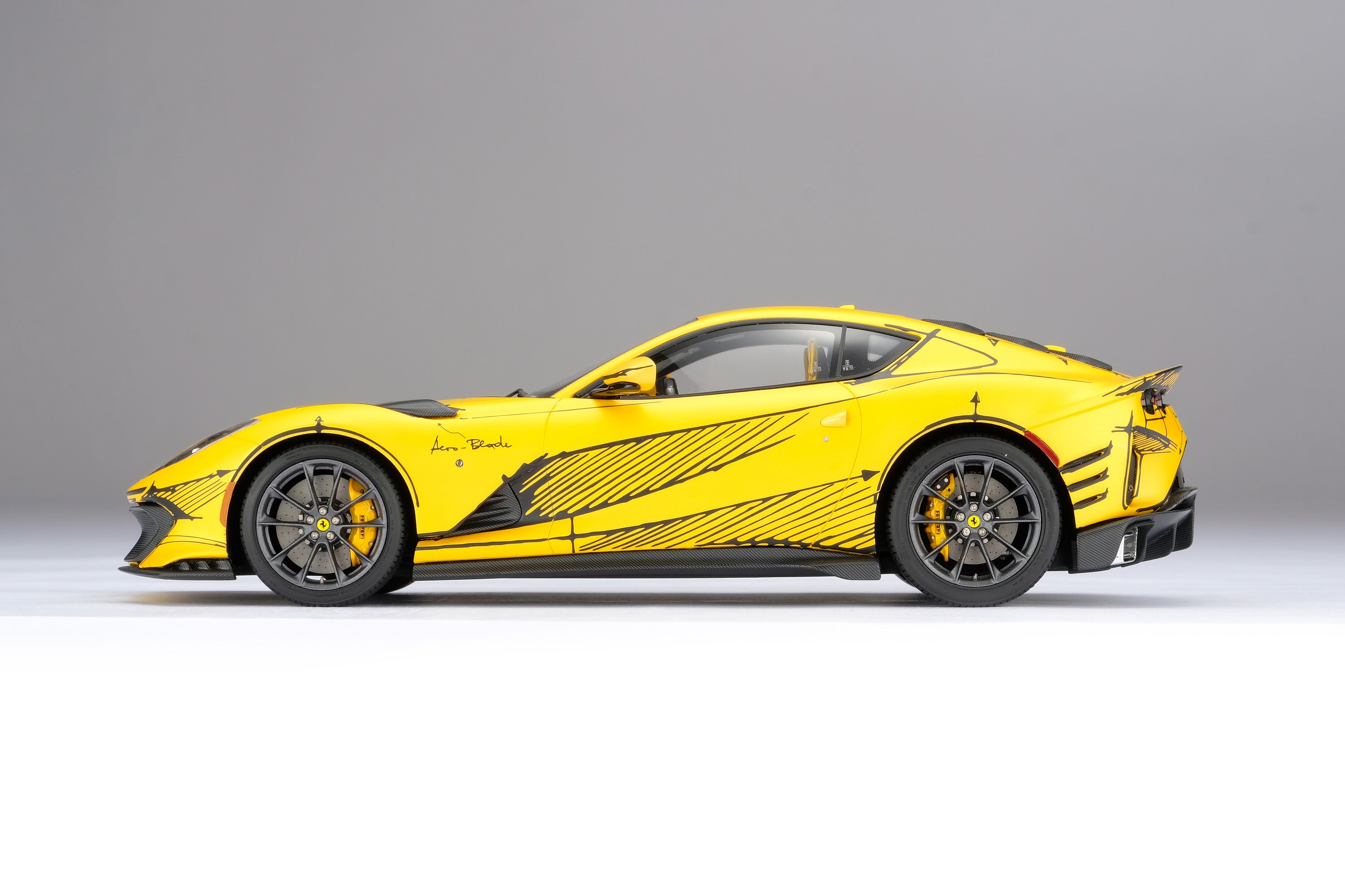 Ferrari 812 Competizione Tailor Made