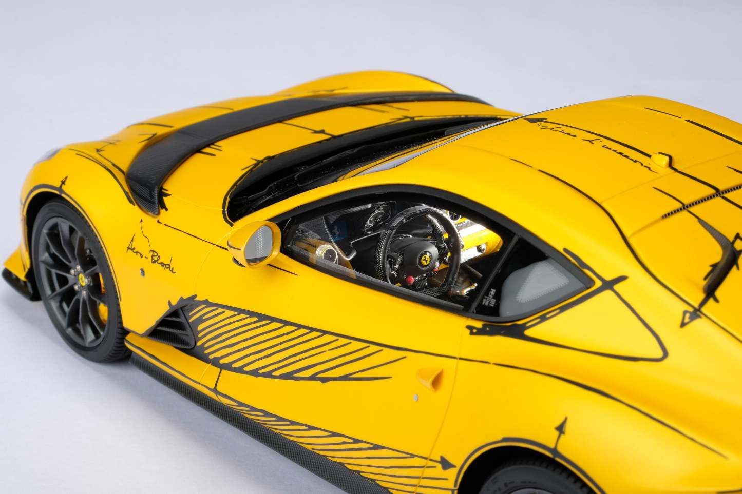 Ferrari 812 Competizione Tailor Made