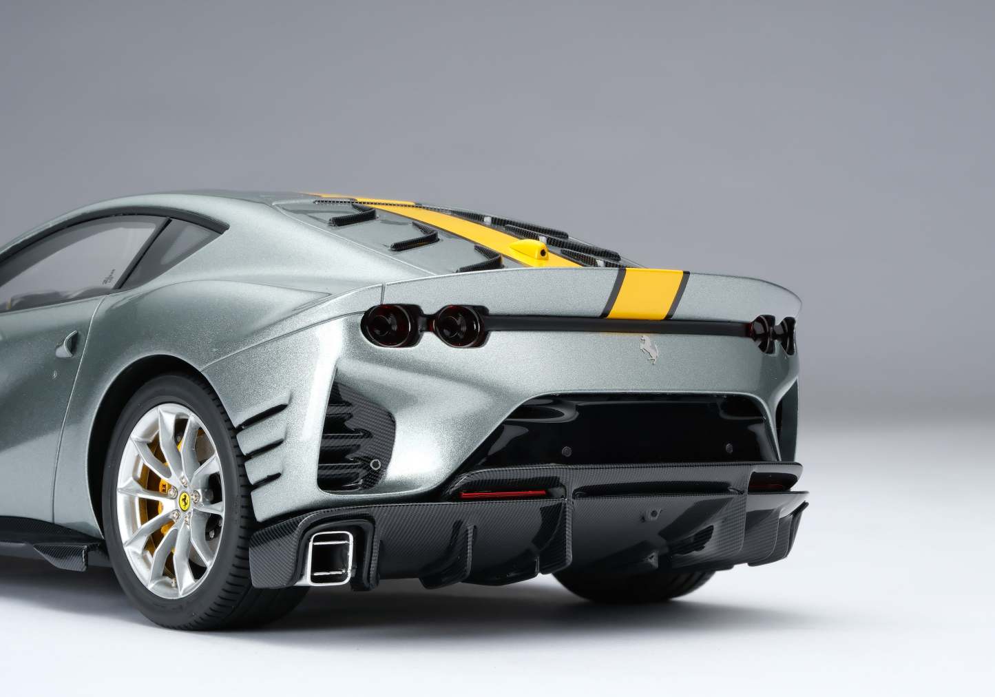 Ferrari 812 Competizione