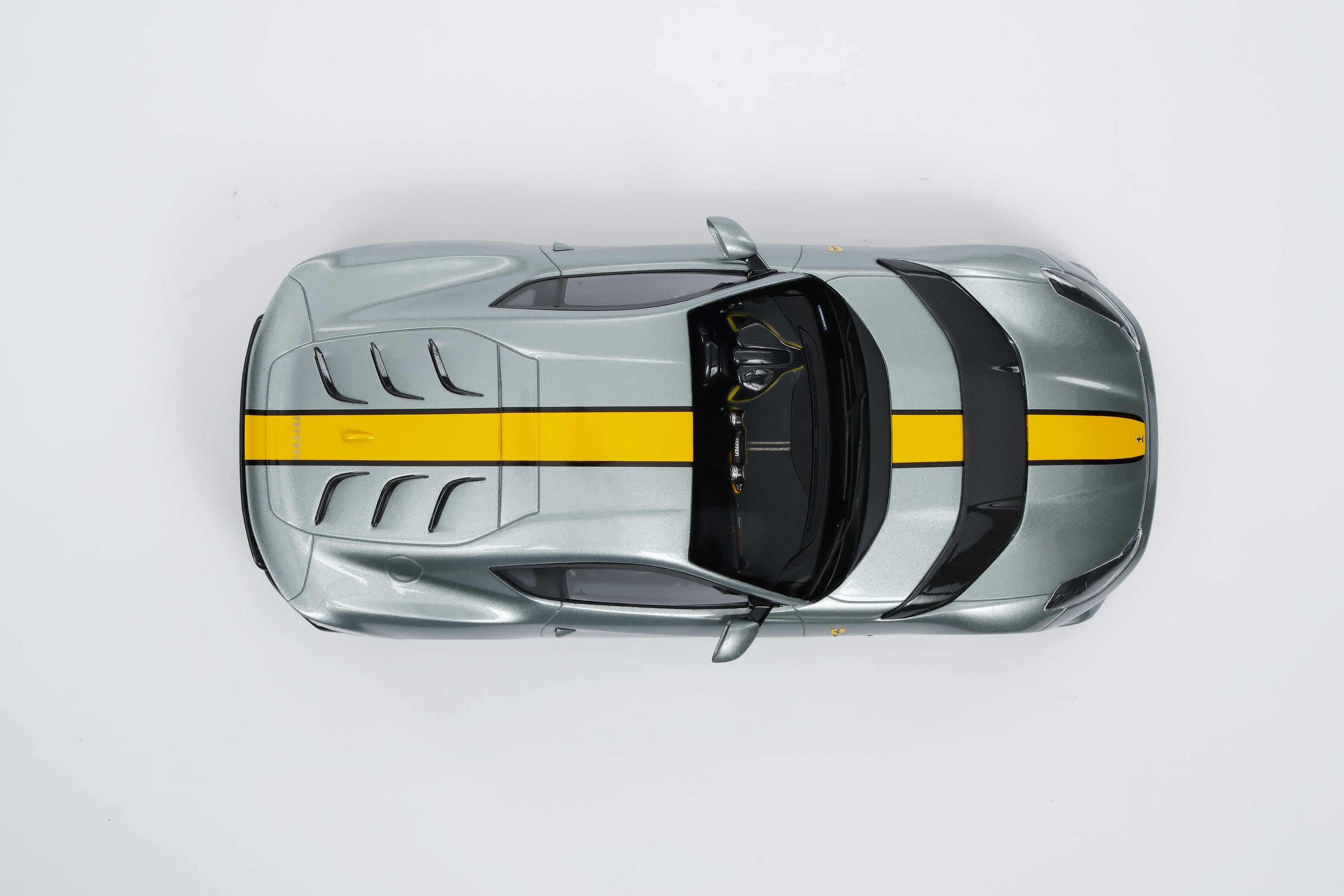 Ferrari 812 Competizione