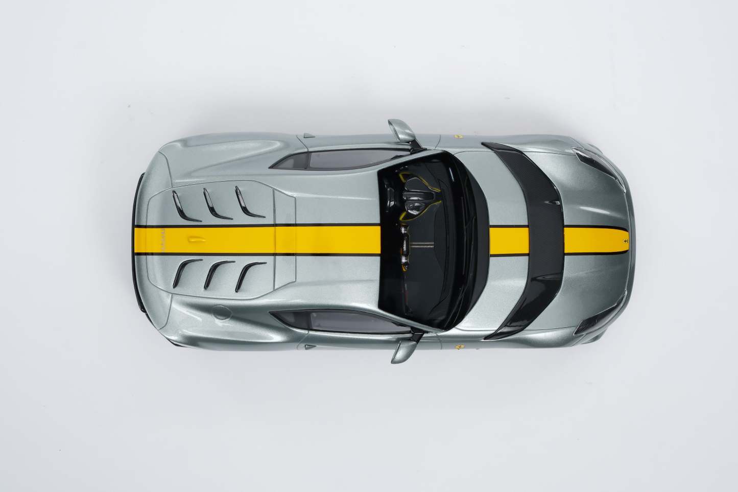 Ferrari 812 Competizione