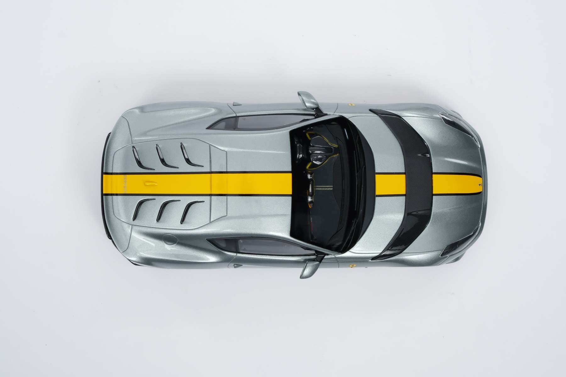 Ferrari 812 Competizione