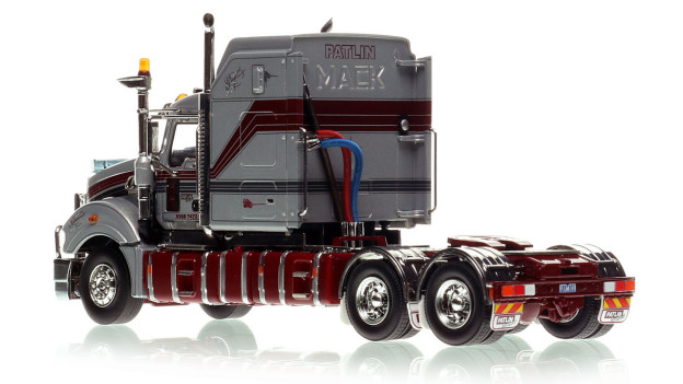 Mack Super-Liner Tandem-Axle Sleeper - Patlin Transport AU