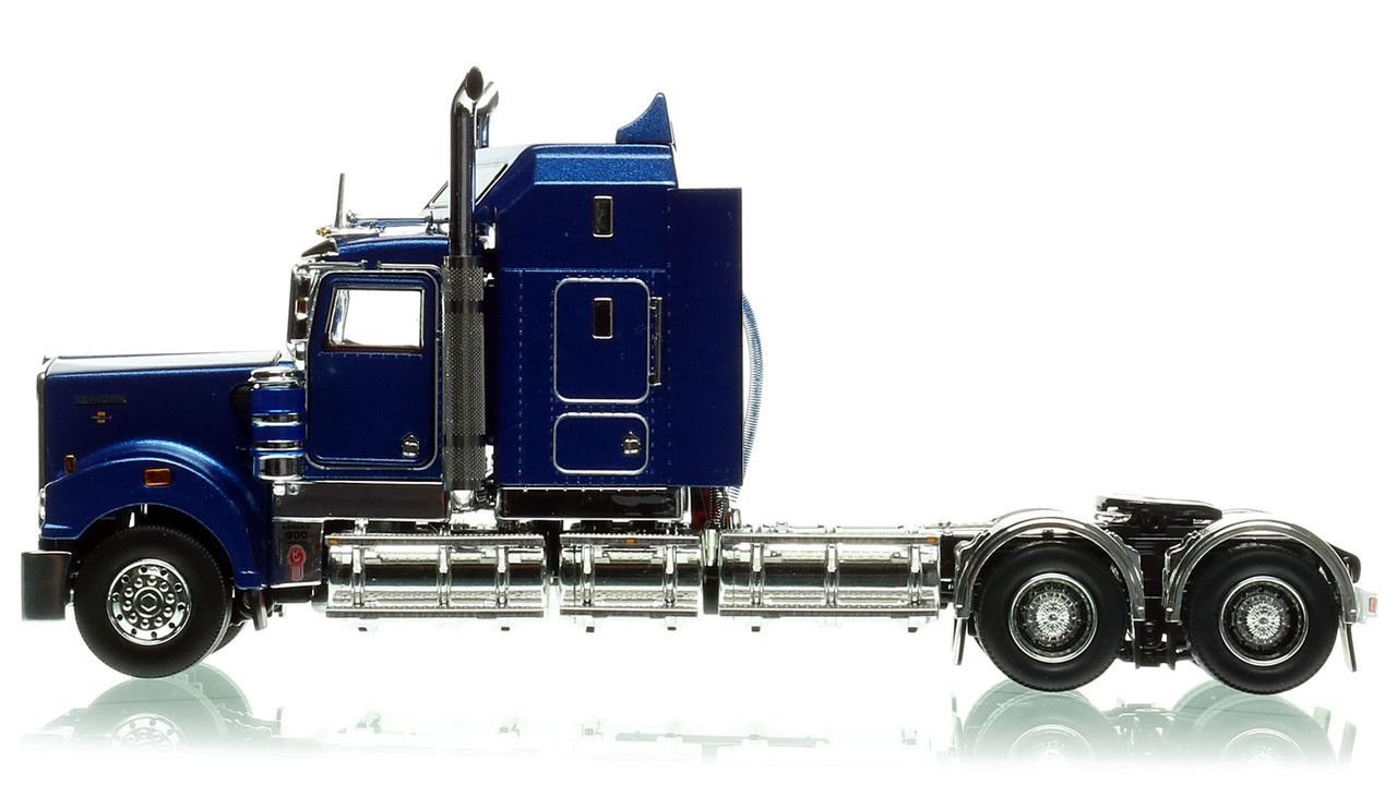 Kenworth T900 Tandem Axle Tractor
